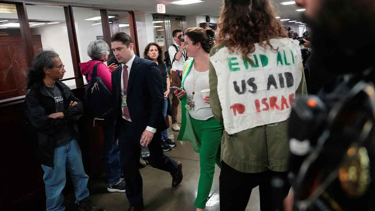 Kongre üyelerinden yardım paketine tepki: 'ABD, İsrail'in suç ortağı'