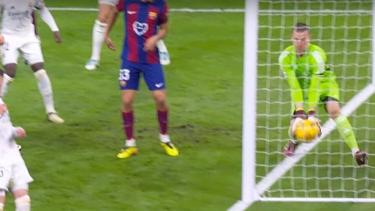El Clasico'da 'verilmeyen gol' tartışması: Barcelona maçın tekrarını isteyebilir