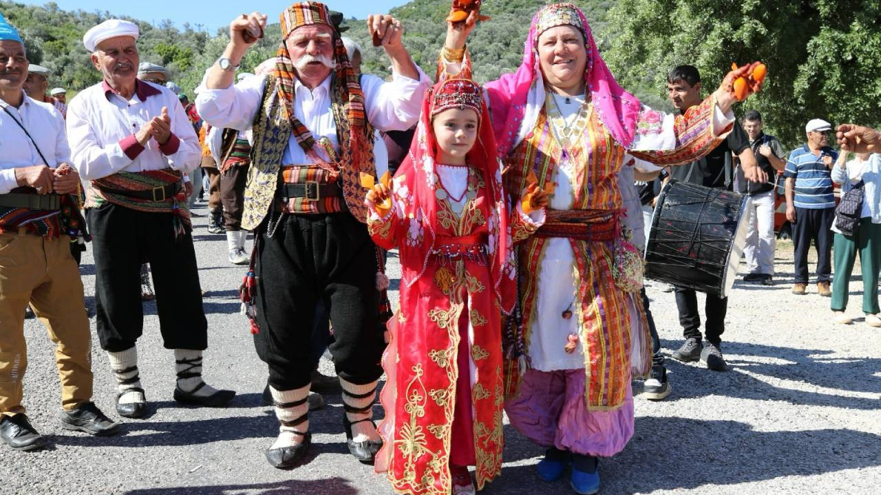 Antalya'da Likya Su Yolu Yürüyüşü ve Patara Yörük Göçü düzenlendi