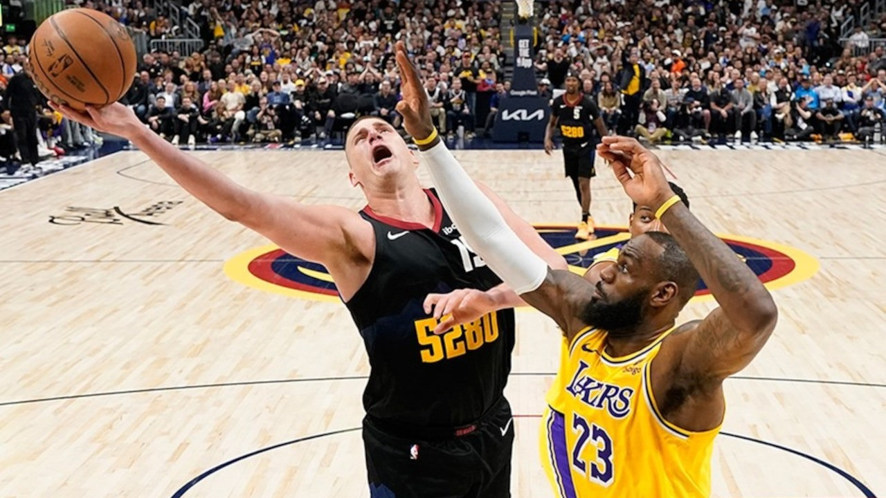 NBA'de Denver, Lakers'ı son saniye basketiyle devirdi