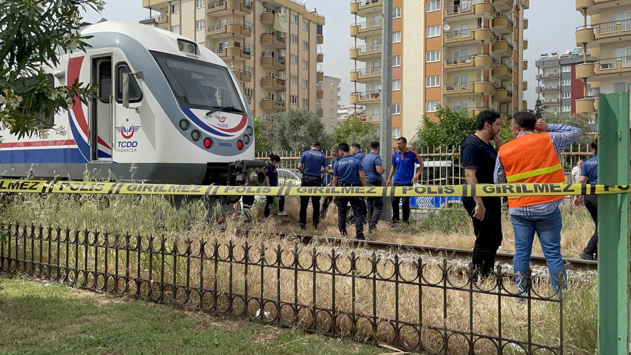 Aydın'da hemzemin geçitte trenin çarptığı genç hayatını kaybetti