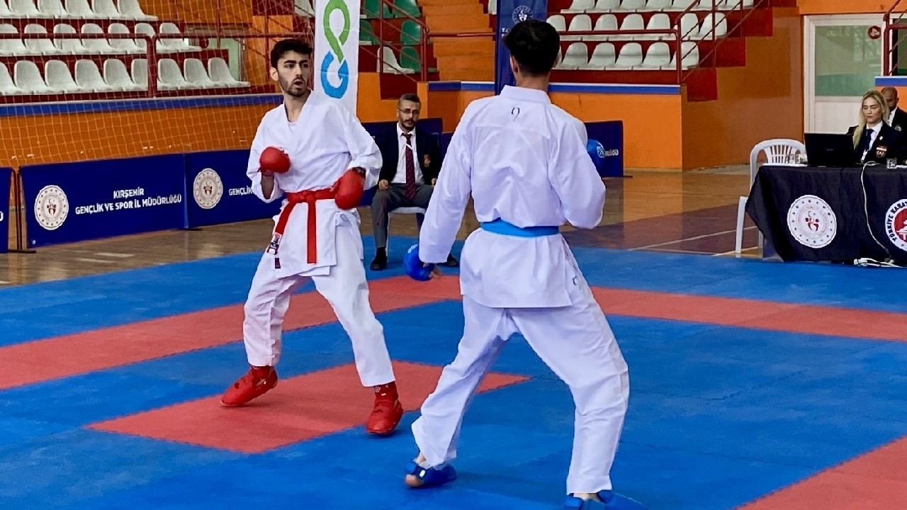 ÜNİLİG Karate Türkiye Şampiyonası, Kırşehir'de tamamlandı