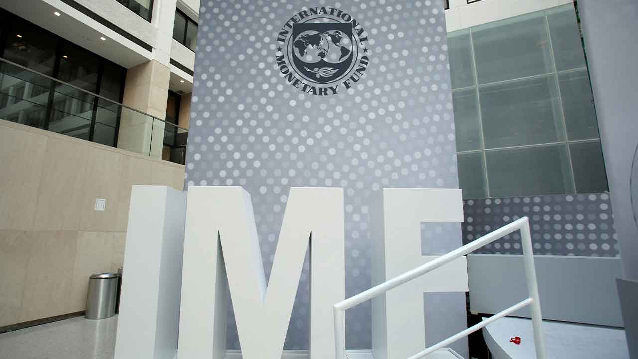 IMF'nin eski başkanı Rato hakkında 63 yıl hapis cezası talebi