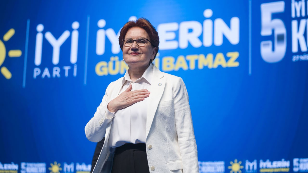 Meral Akşener'den yeni genel başkan Dervişoğlu'na tebrik mesajı