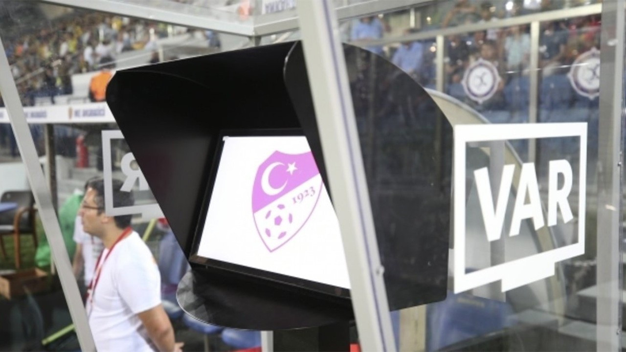 Galatasaray ve Fenerbahçe maçlarının yabancı VAR hakemleri belli oldu