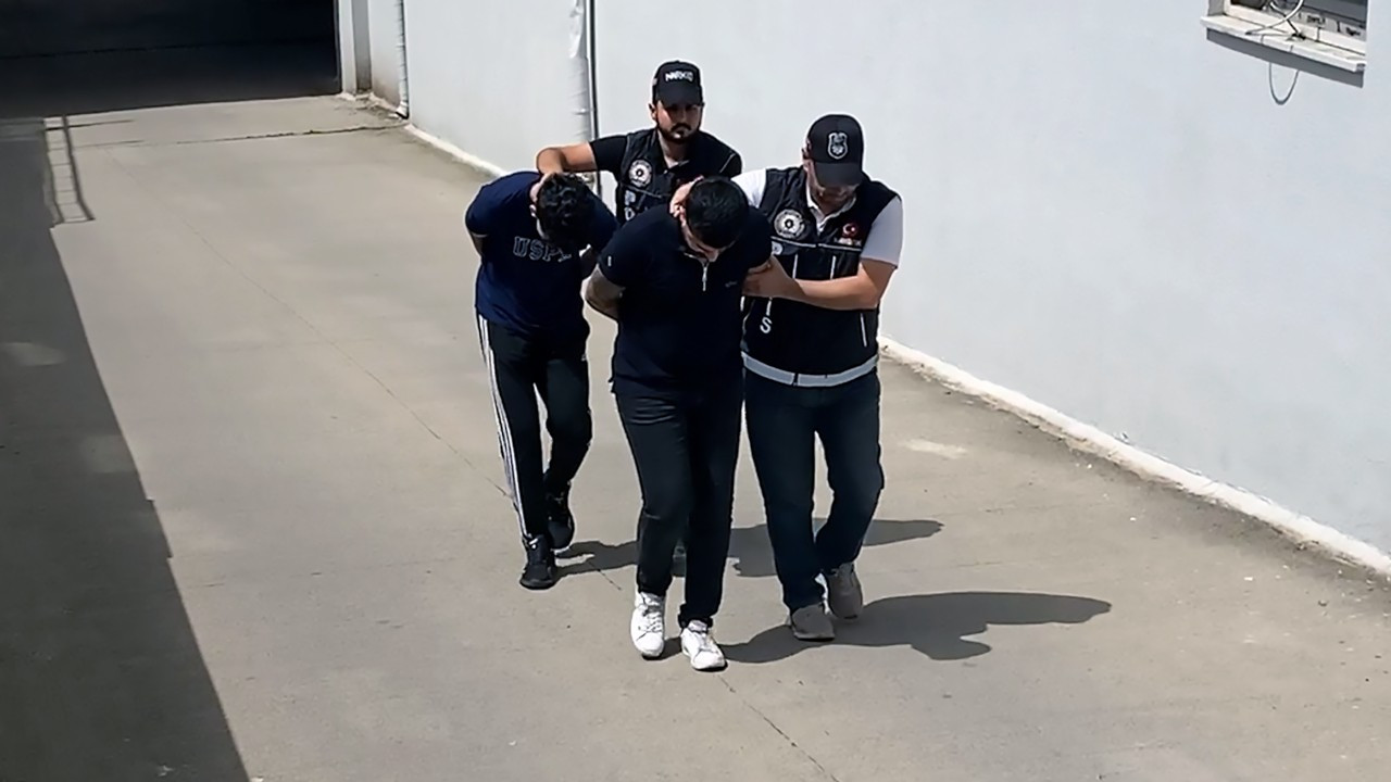 Adana'da 'torbacı' operasyonu: 3 kişi tutuklandı