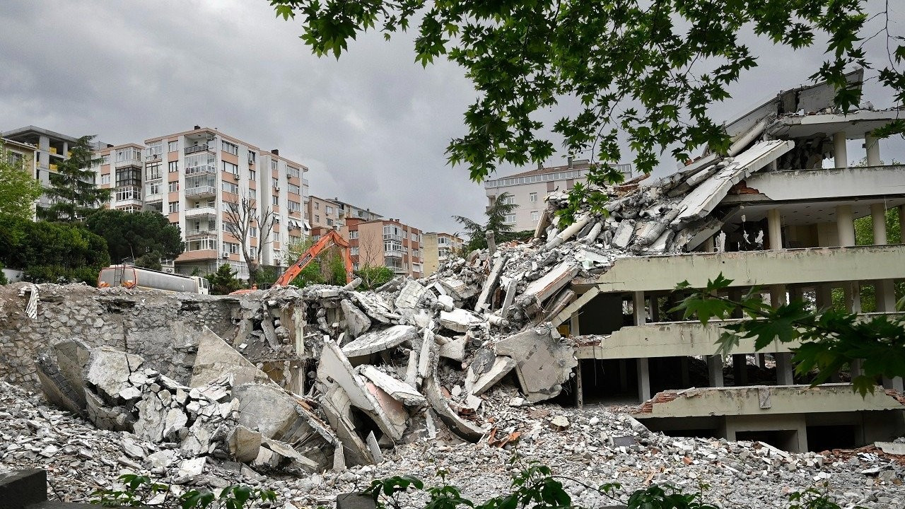 12 Eylül'ün işkence merkezi Birinci Şube yıkılıyor