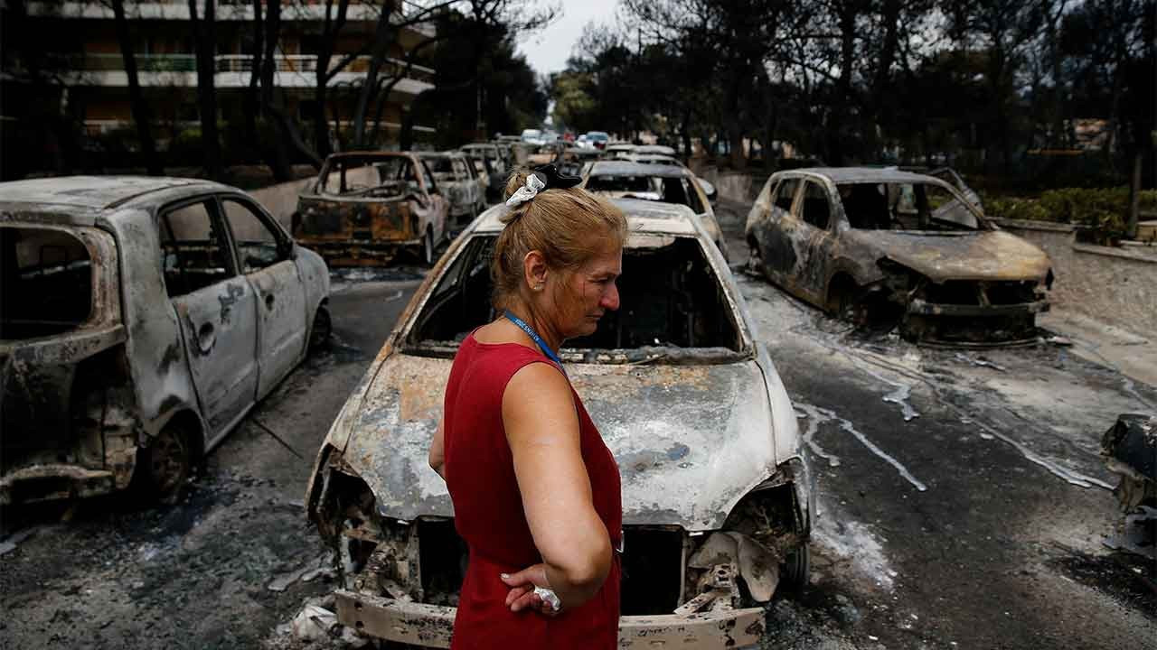 Yunanistan'da 104 kişinin öldüğü yangın davasında 15 sanığa beraat
