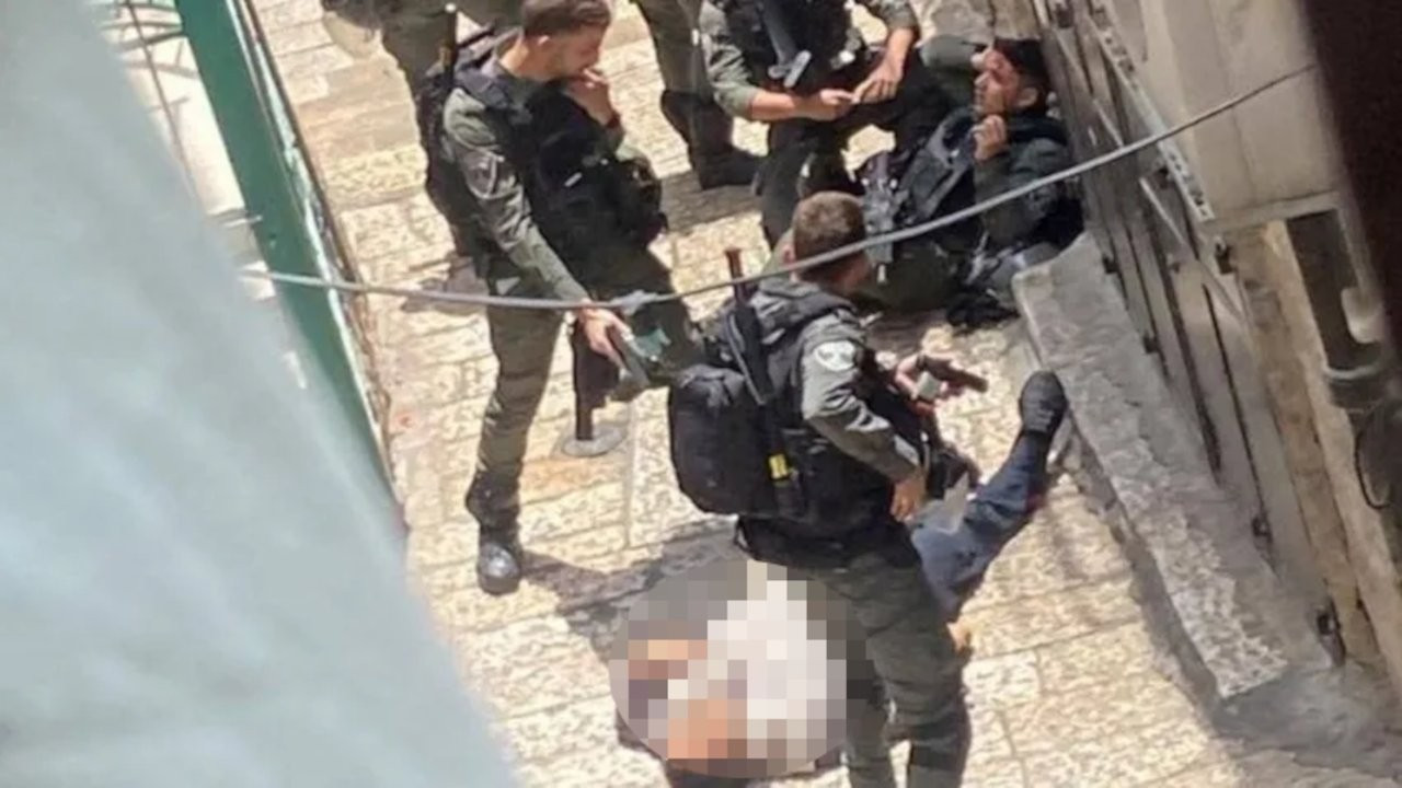 Reuters: Türkiye vatandaşı Kudüs'te İsrail polisini bıçakladı