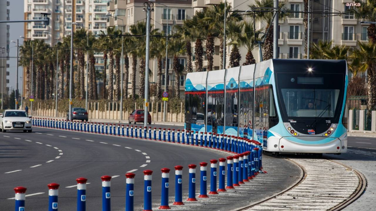 İzmir'de 1 Mayıs'ta toplu taşıma yüzde 50 indirimli olacak