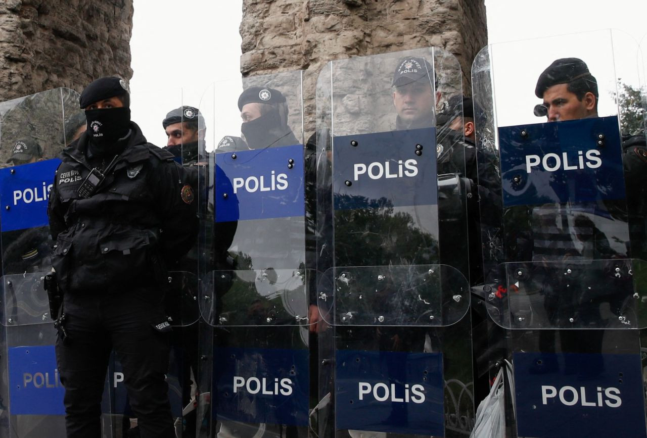 Reuters'ın objektifinden Saraçhane ve 1 Mayıs'a yasaklanan Taksim - Sayfa 2