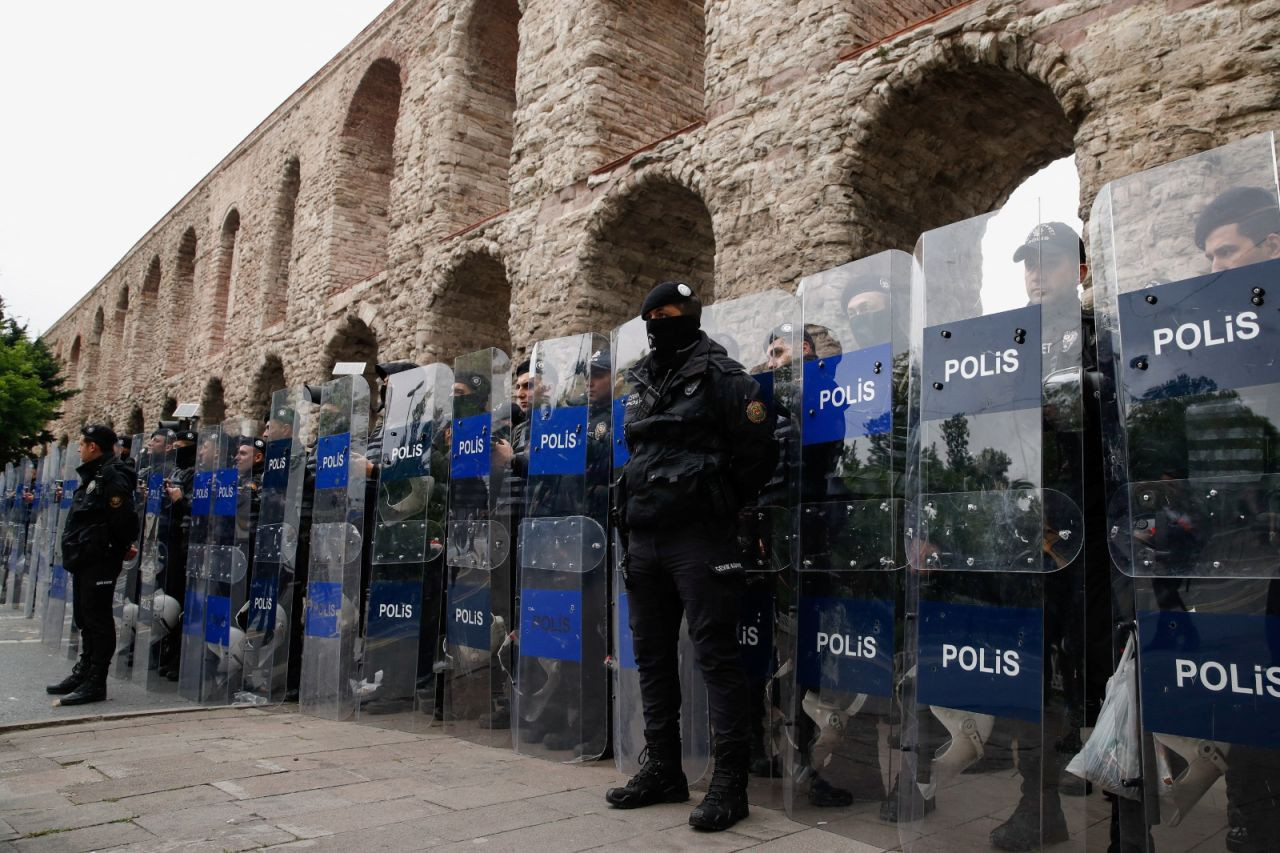 Reuters'ın objektifinden Saraçhane ve 1 Mayıs'a yasaklanan Taksim - Sayfa 1