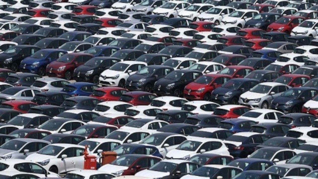 Otomobil satışlarına tedbir iddiası: Fiyat artışı yapılamayacak - Sayfa 1