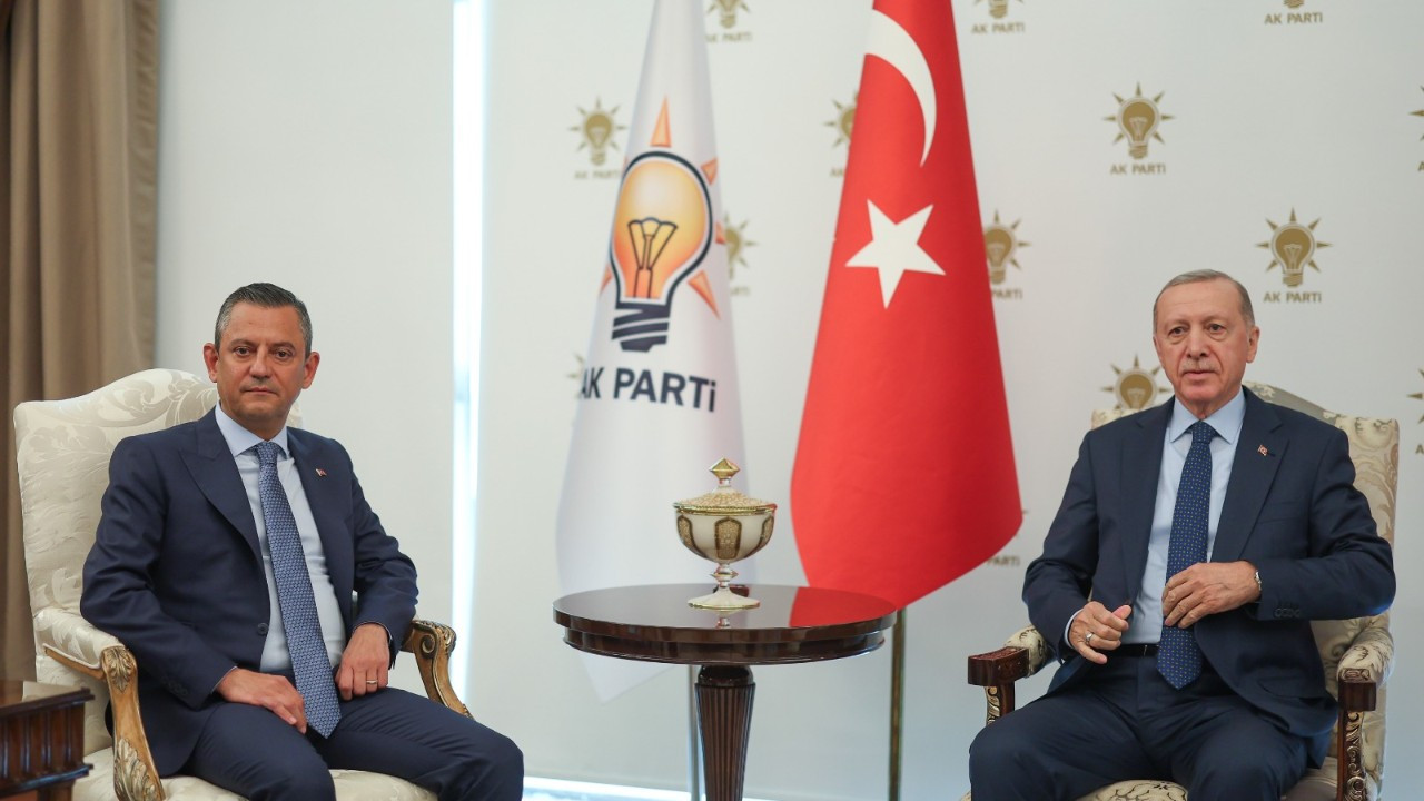 Erdoğan-Özel görüşmesinden ilk fotoğraflar