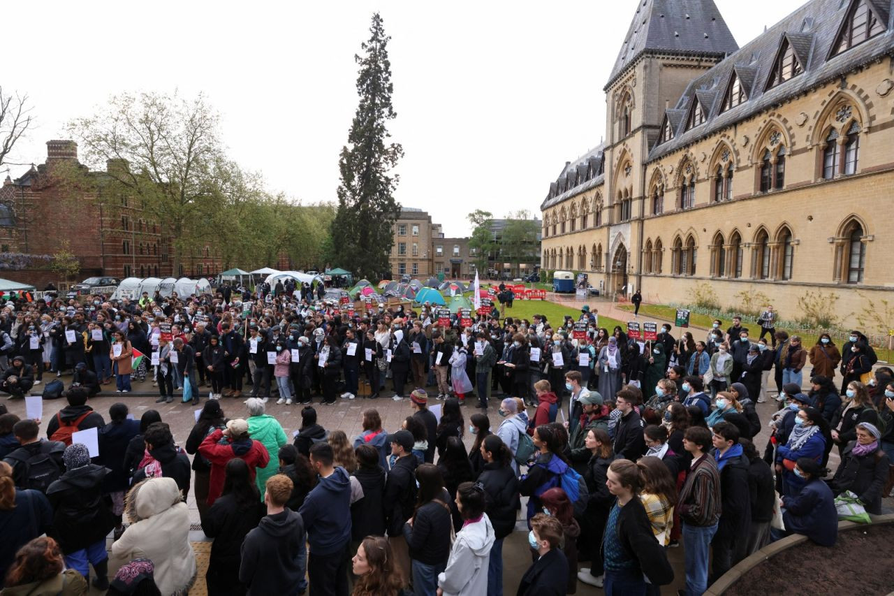 Oxford ve Cambridge öğrencileri de 'Filistin' eylemlerine katıldı - Sayfa 1