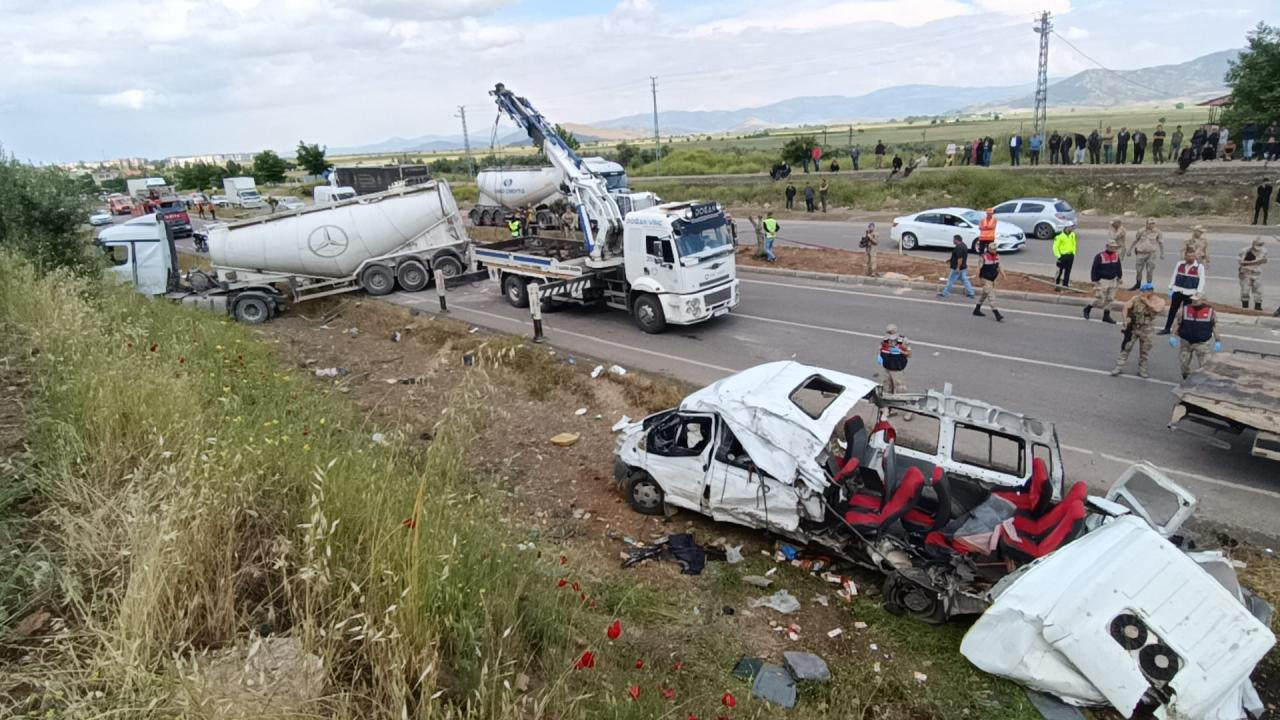 Antep'te 9 kişinin öldüğü kazada tanker sürücüsü tutuklandı