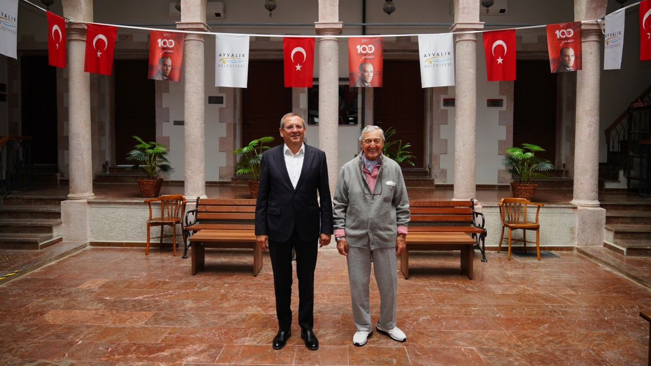 Rahmi Koç’tan Ayvalık Belediye Başkanı Ergin’e ziyaret