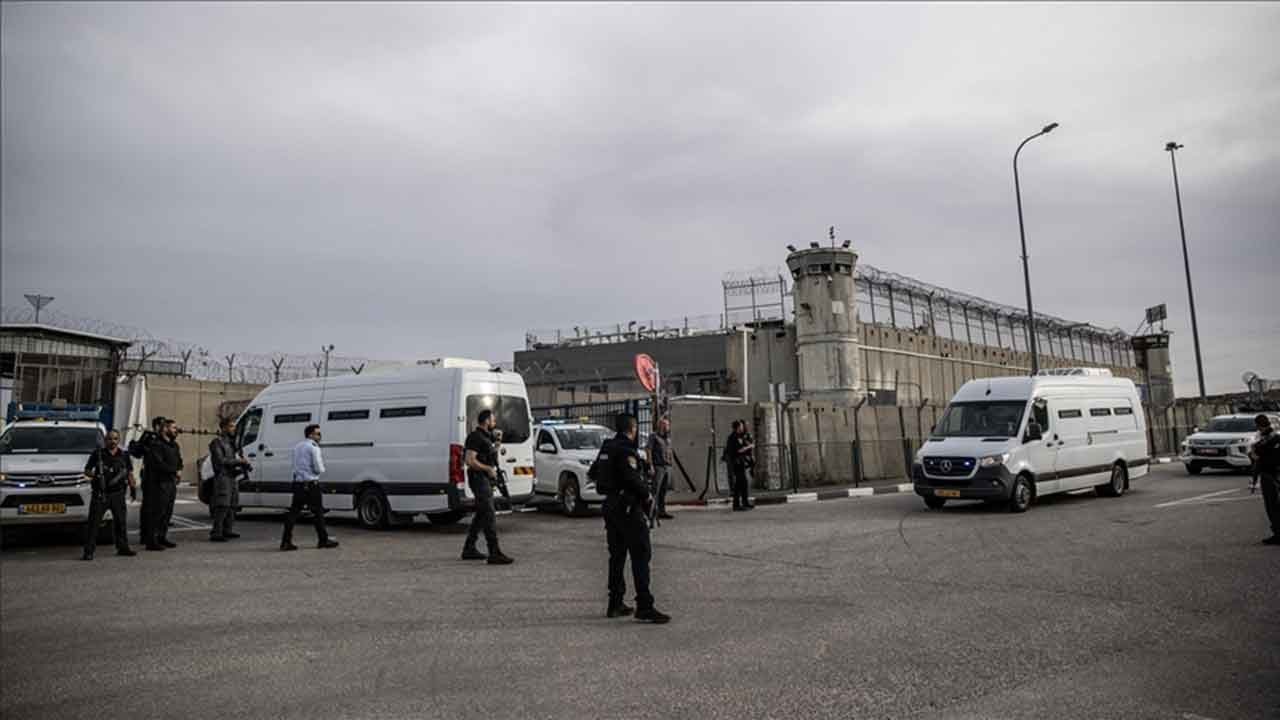 3 İsrailli, gözaltı merkezindeki Filistinlilere şiddeti ifşa etti