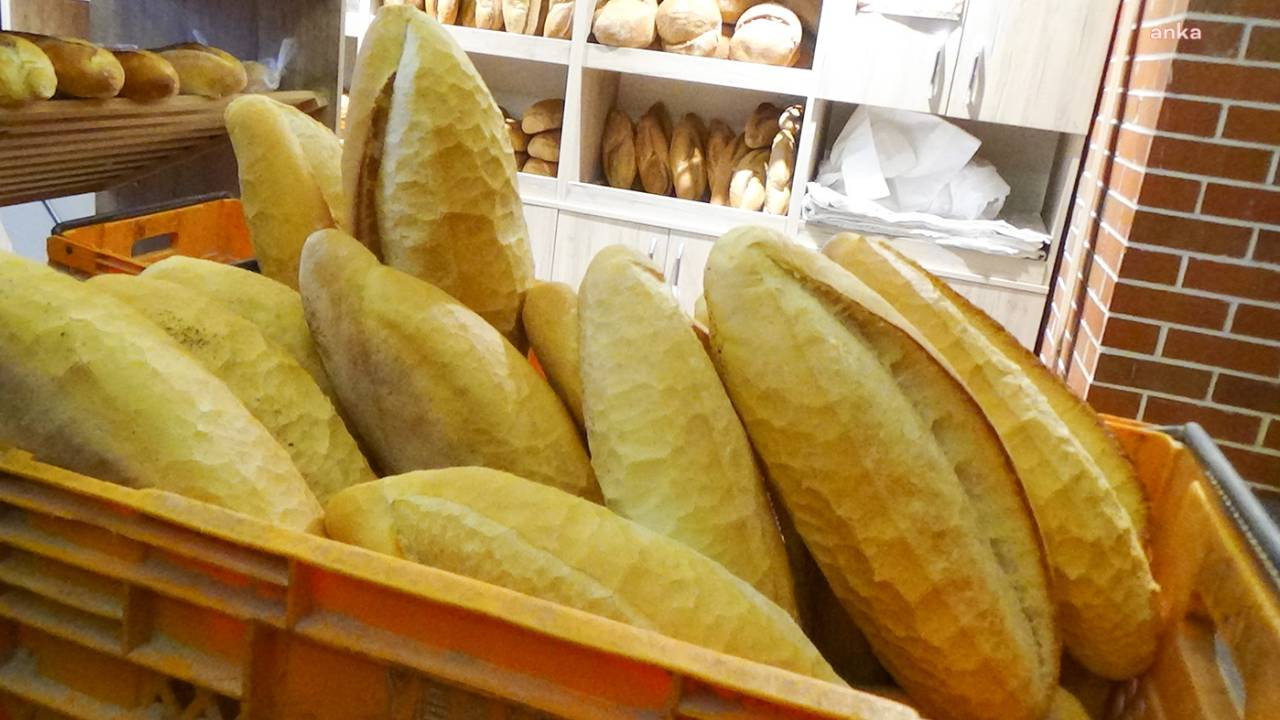 Bursa'da ekmeğe örtülü zam