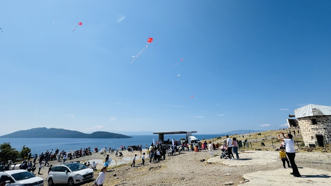 Bodrum'da uçurtmalar gökyüzünü süsledi