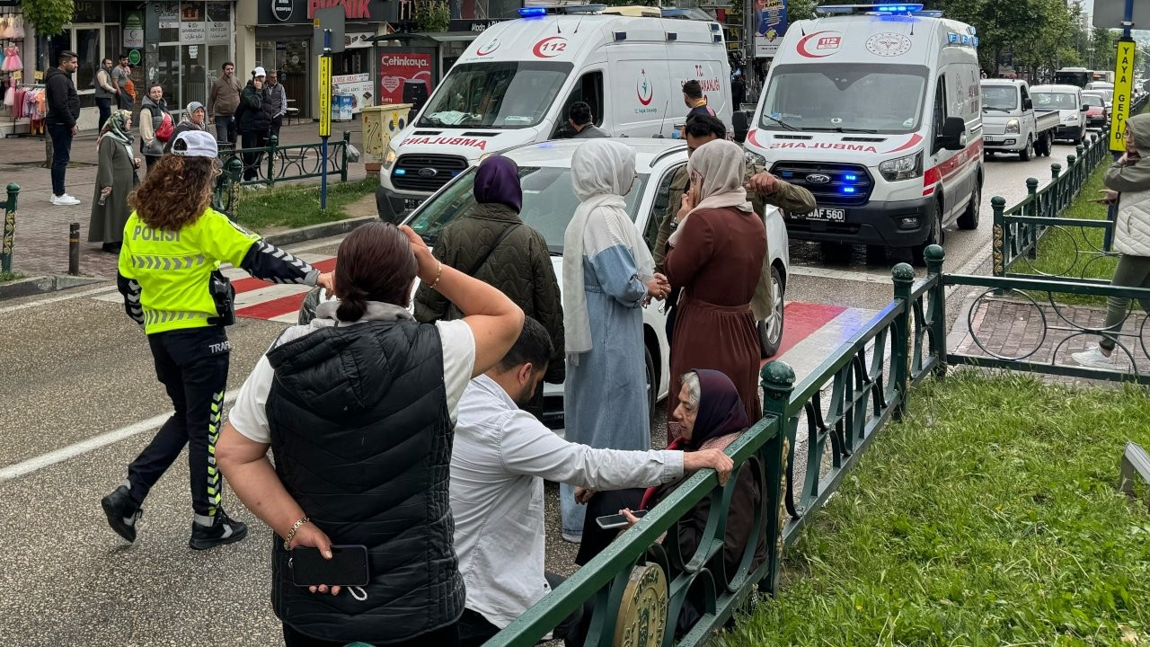 Bursa'da aynı yaya geçidinde yeniden kaza: 2 yaralı