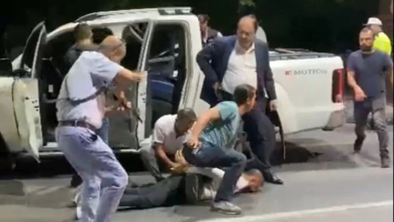 Ankara'da neler oluyor: 14 soruda Ayhan Bora Kaplan krizi