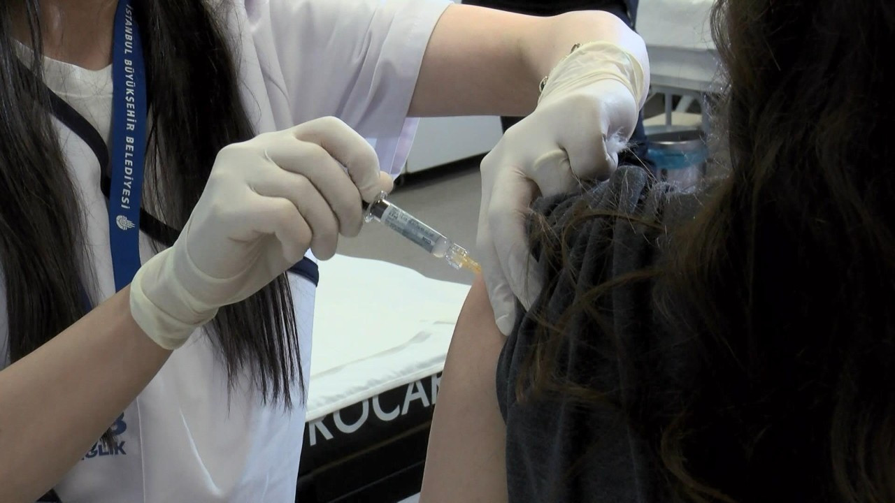 İBB'nin ücretsiz HPV aşısı uygulaması başladı: Nasıl başvurabilirsiniz?