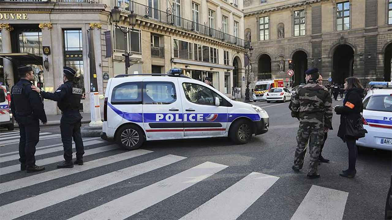 Fransa: Polis, sinagogu ateşe vermeye çalışan şüpheliyi öldürdü
