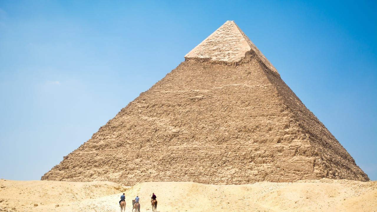 4000 yıllık gizem çözülmüş olabilir: Piramitler nasıl inşa edildi?
