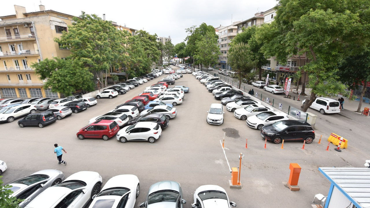 Ankara'da otopark ücretlerine zam yapıldı