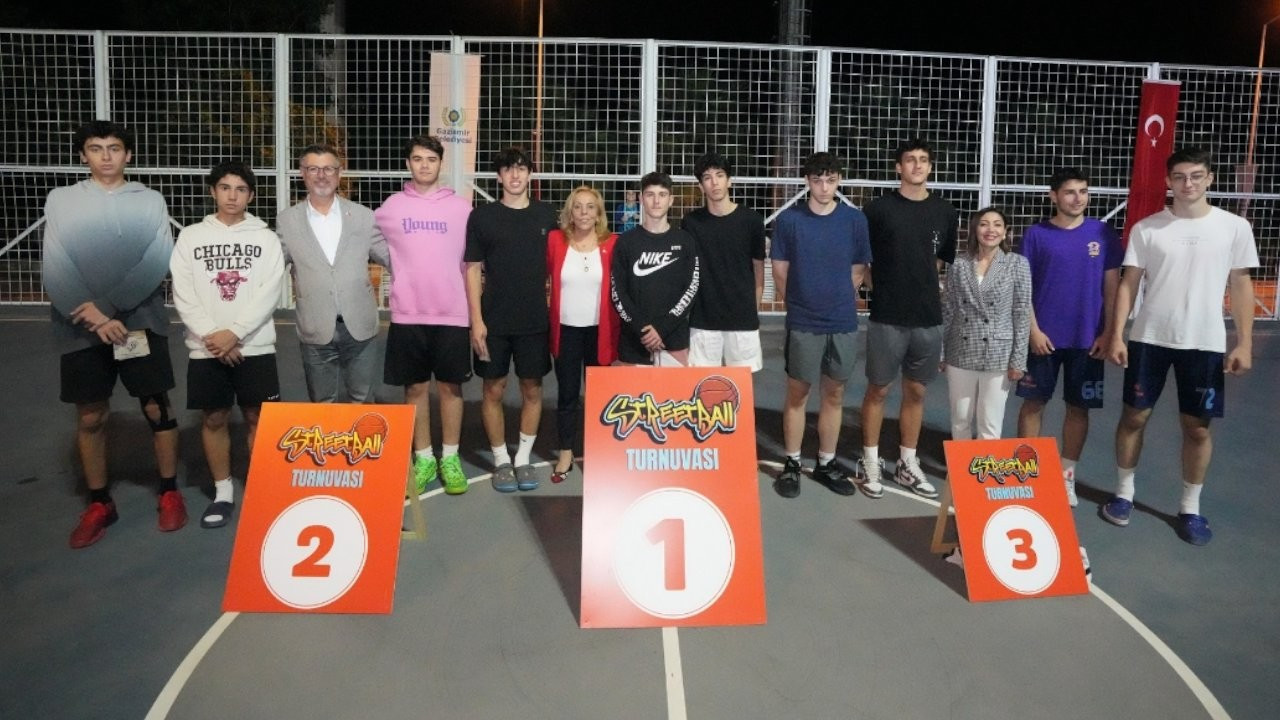 Gaziemir’de 50 takım, sokak basketbolu turnuvasında yarıştı