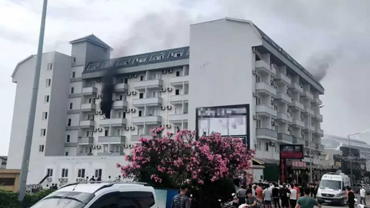 Alanya'da otel lojmanında yangın