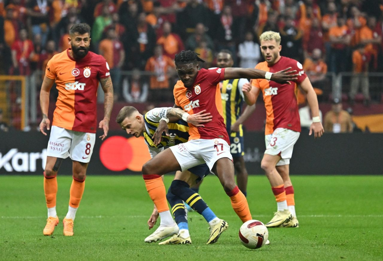 Fenerbahçe kazandı, hesap karıştı: Süper Lig'de son hafta şampiyonluk ihtimalleri - Sayfa 4