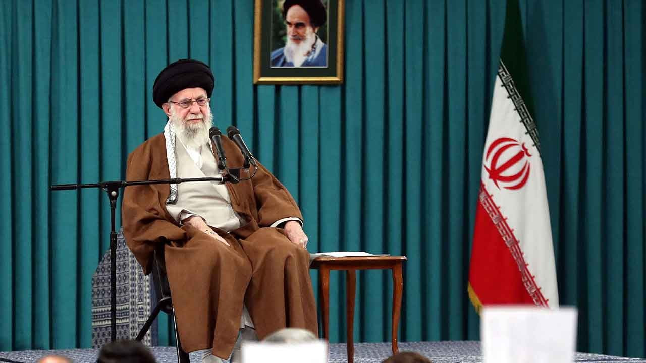 İran Cumhurbaşkanı Reisi öldü: Hamaney’in halefi kim olacak?
