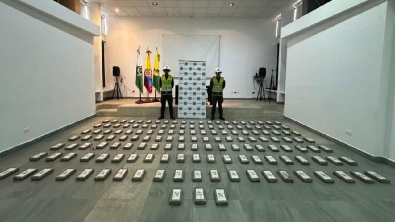 Kolombiya’da varış yeri İstanbul olan gemide 151 kilo kokain ele geçirildi