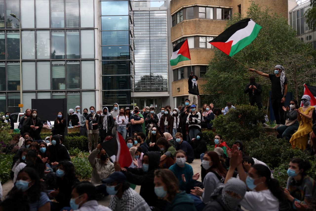 Humboldt ve Oxford'daki Gazze'ye destek eylemlerine polis saldırısı - Sayfa 3