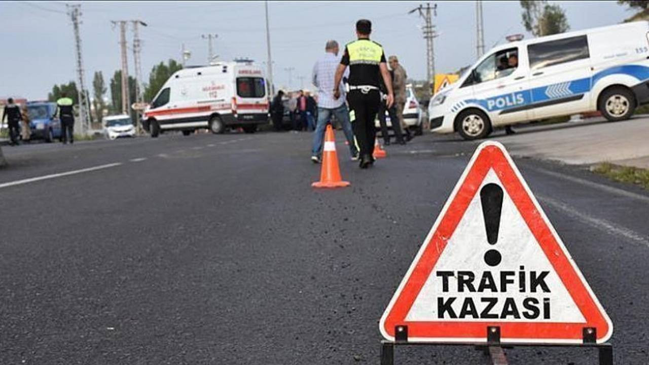 Denizli'de motosikletin otomobille çarpışması sonucu bir kişi öldü