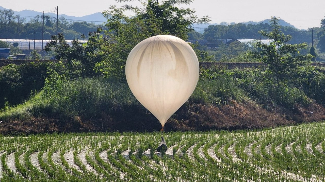 Pyongyang ile Seul arasında 'çöp balonu' gerilimi