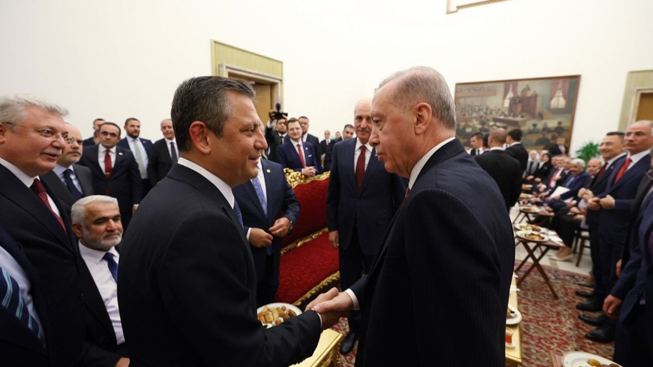 Erdoğan-Özgür Özel anketinde sürpriz: Geriden geldi, 15 puan fark arttı - Sayfa 3