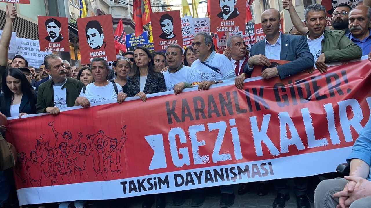Gezi 11 yaşında: Karanlık gider Gezi kalır