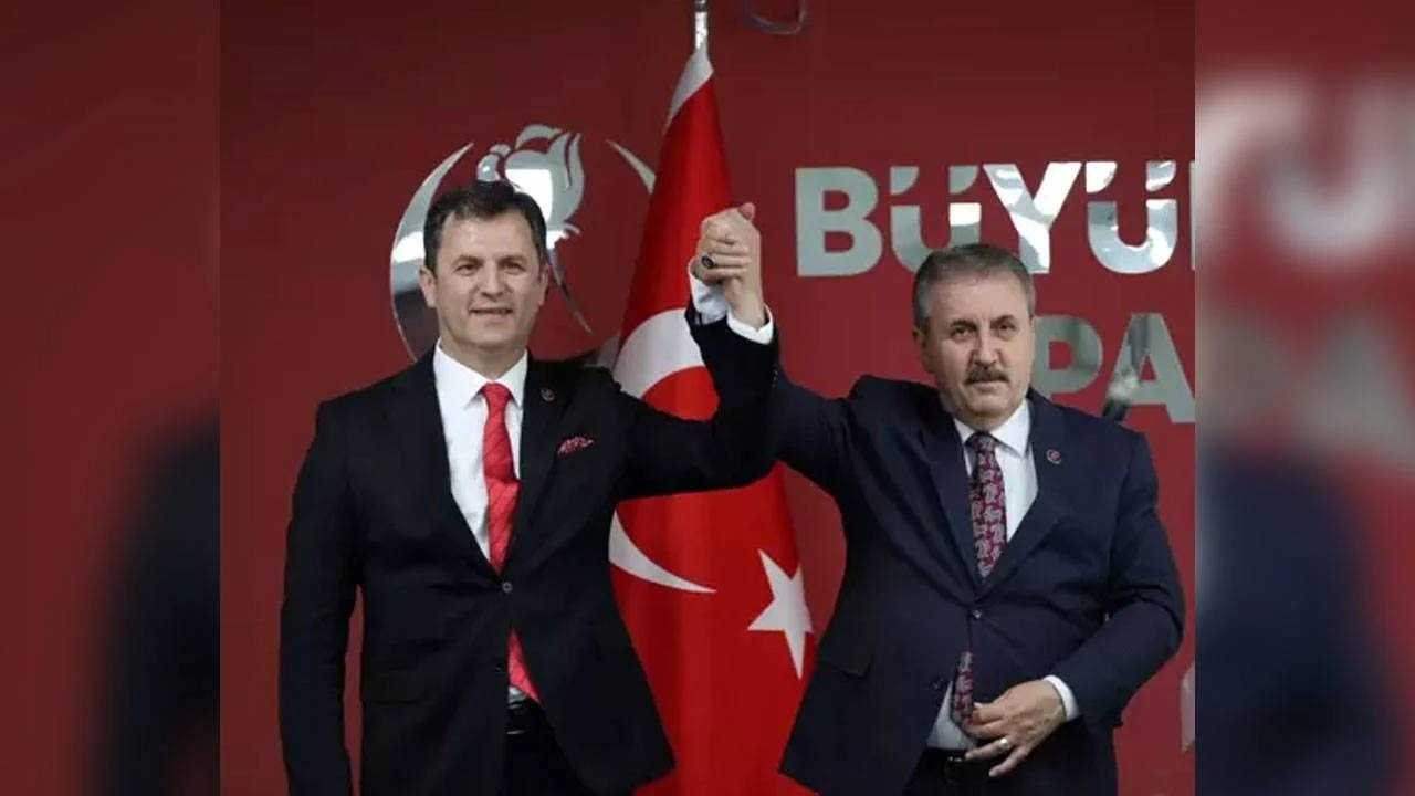 Eski İYİ Partili Türker Yörükçüoğlu, Destici'nin yardımcısı oldu