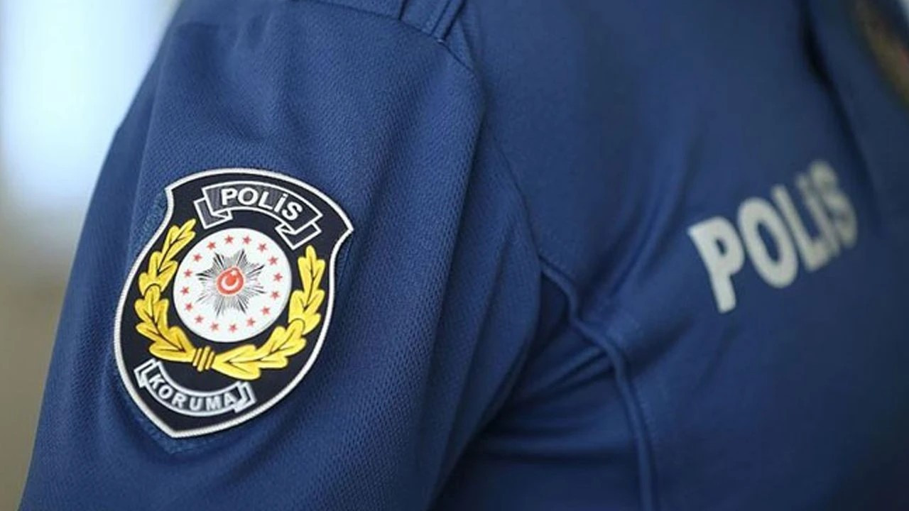 Adana'da bir kamyonette uyuşturucu ele geçirildi: 1 tutuklama