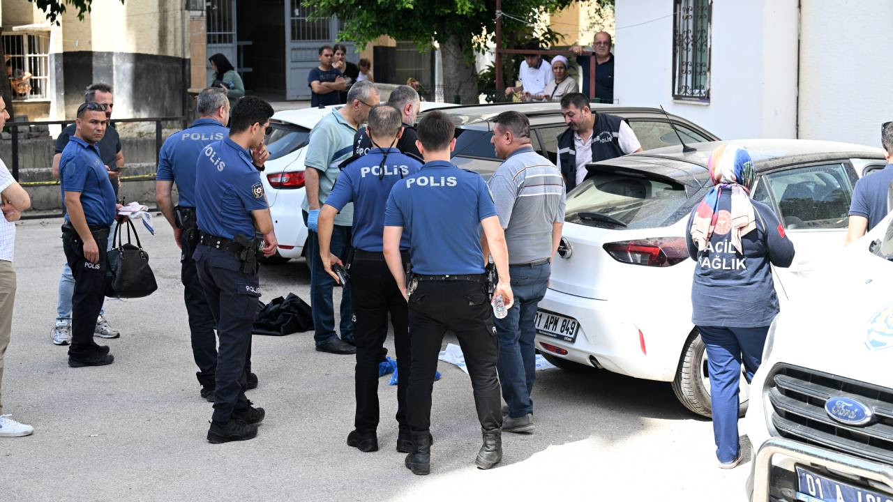 Adana'da bir kadın boşandığı erkek tarafından öldürüldü