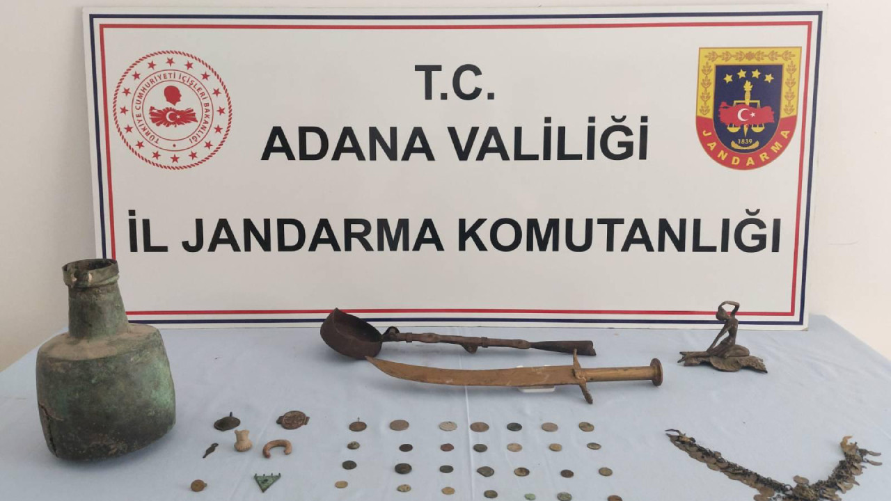 Adana'da tarihi eser operasyonu: 46 parça ele geçirildi