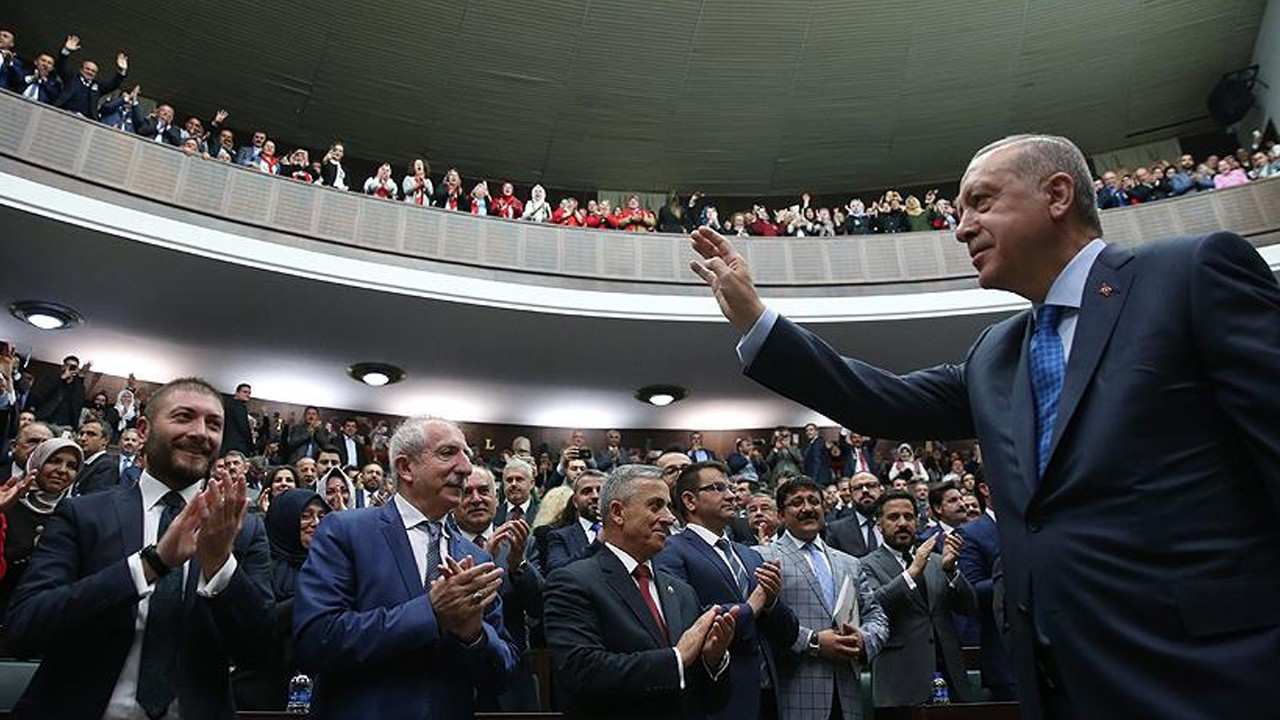 'Artık kazandırmayan Erdoğan AK Parti'ye yük mü?'