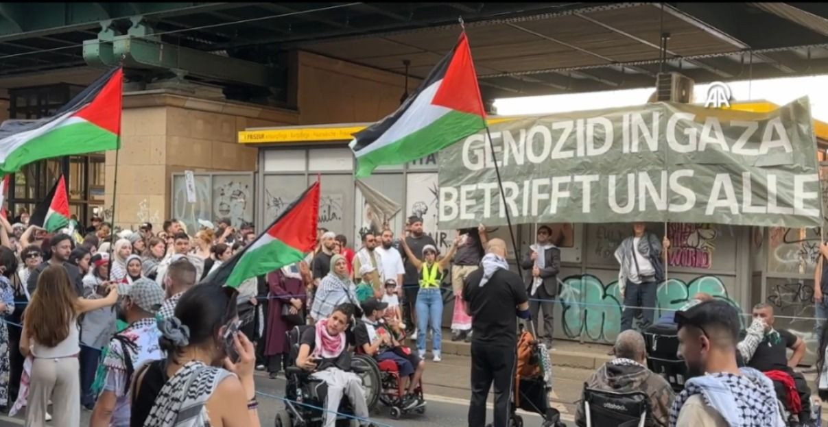 Berlin'de Gazze'ye destek eyleminde en az 20 gözaltı: 'Kırmızı çizginiz nerede?' - Sayfa 2