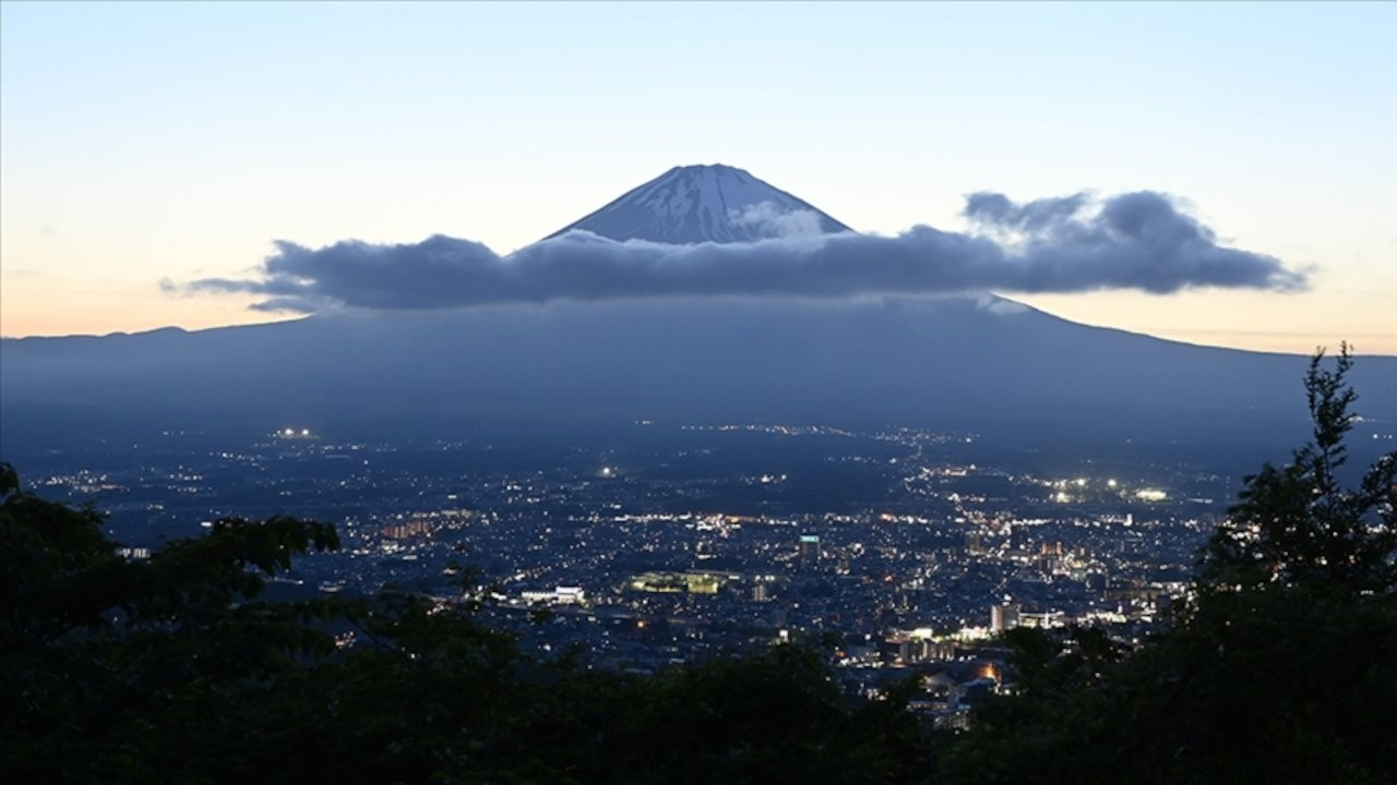 Japonya’da Fuji Dağı manzarasını kapatan apartman yıkılacak