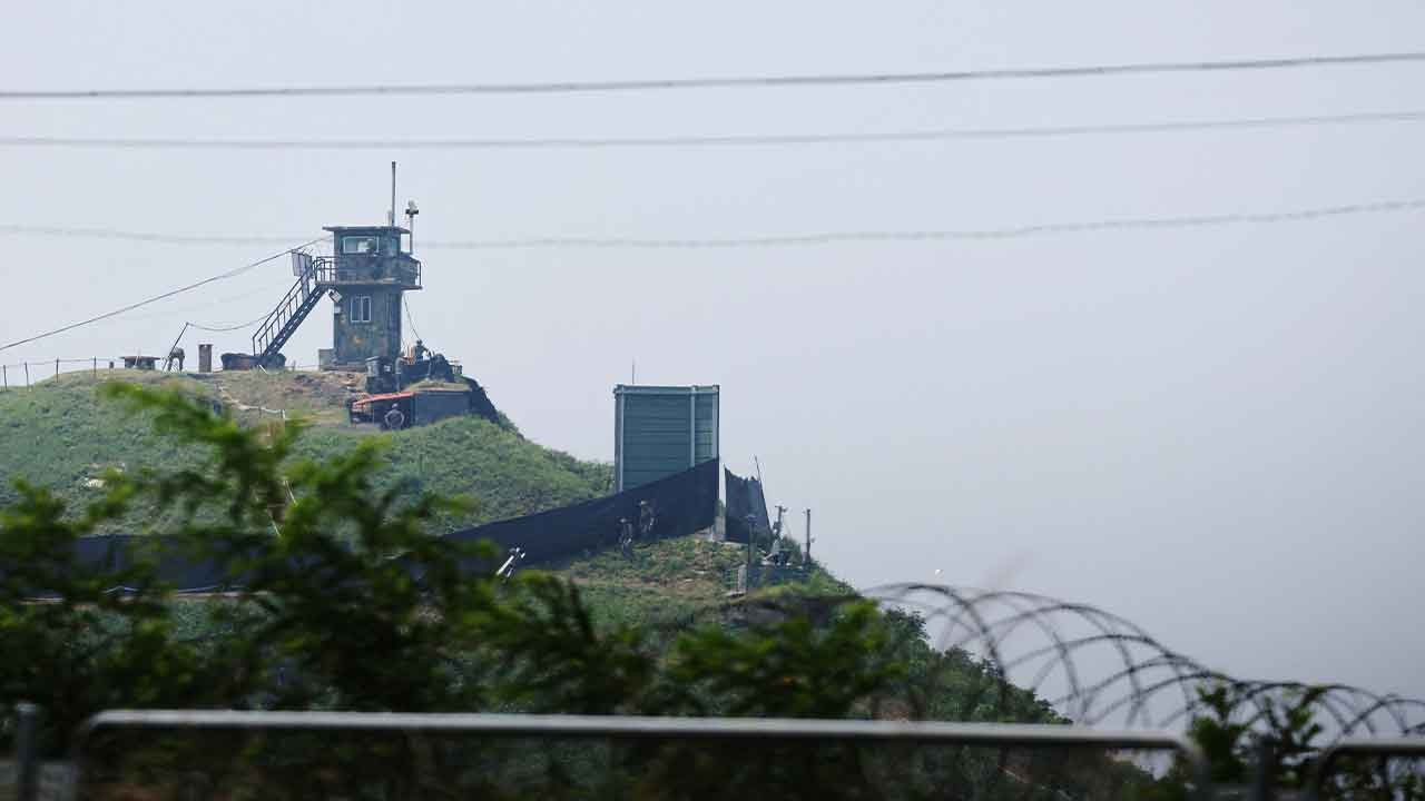 Güney Kore: Kuzey askerleri sınırı geçti, uyarı ateşi açıldı