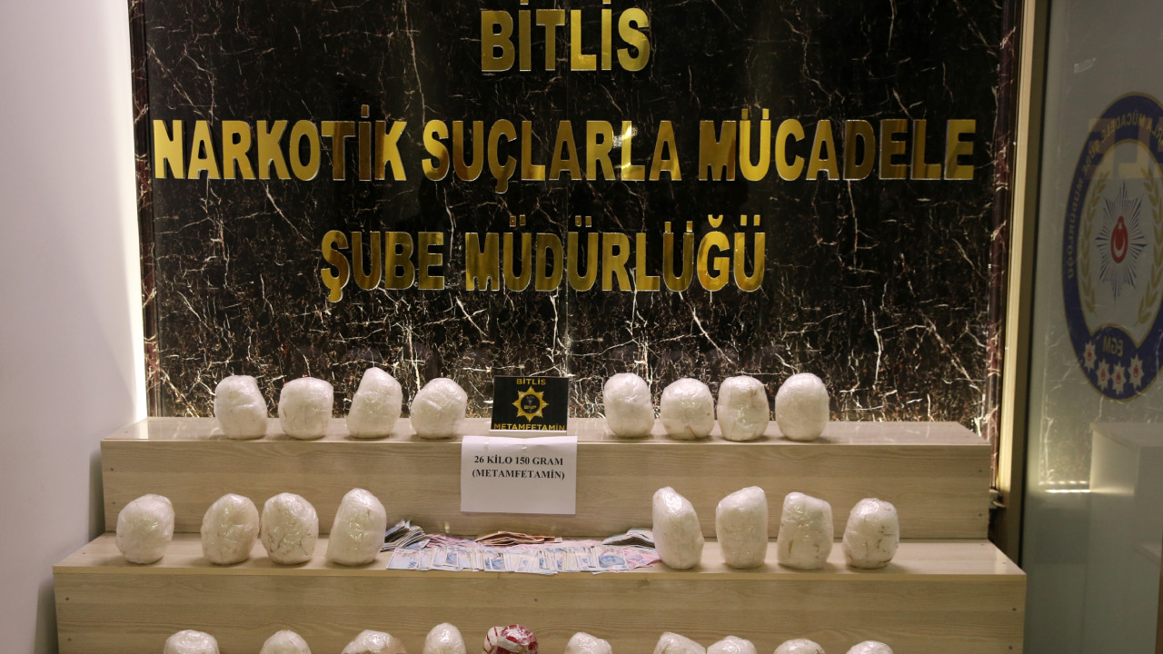 Bitlis'te 26 kilo 150 gram uyuşturucu ele geçirildi