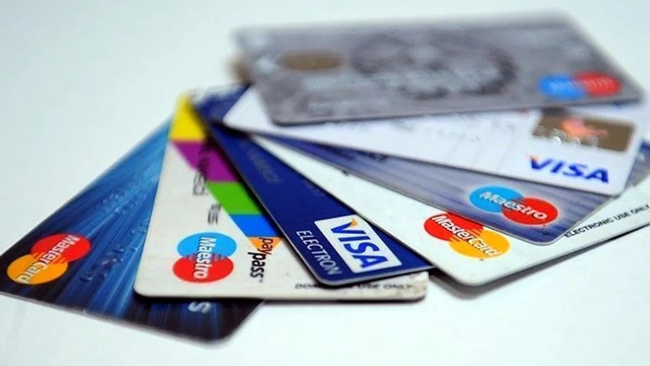 Kredi kartı borçları artıyor